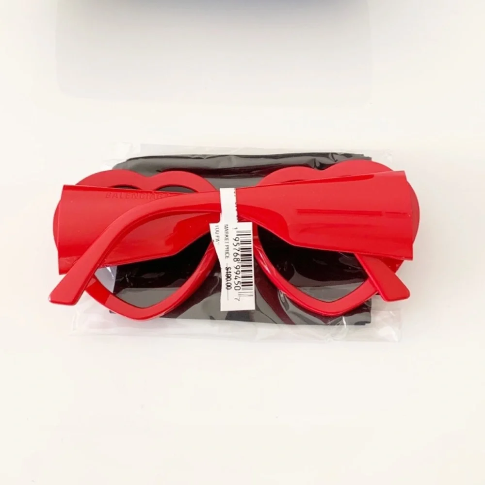 SOLD E Balenciaga Heart Sunglasses, New - Picture 12 of 14